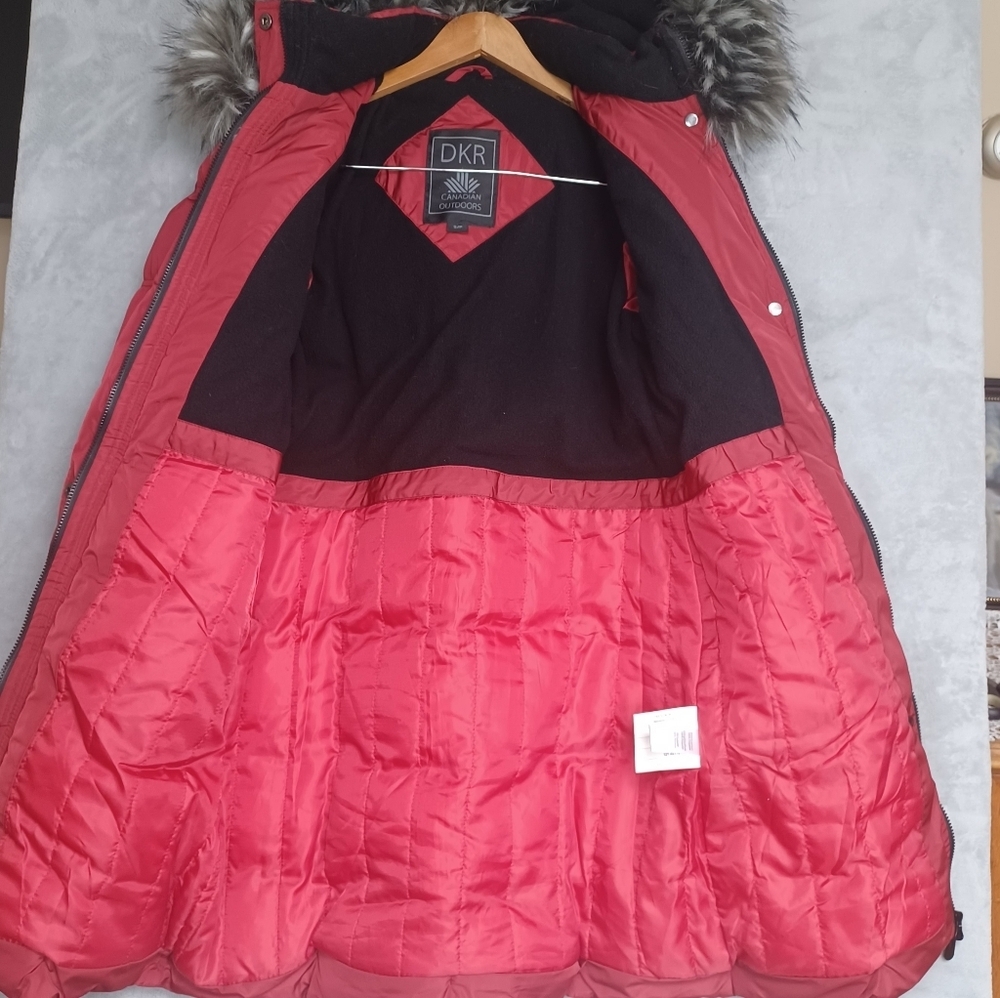 Canadian Outdoors Womens Red Small Parka Long Puffer Coat Faux Fur Hood Jacket - Picture 3 of 15